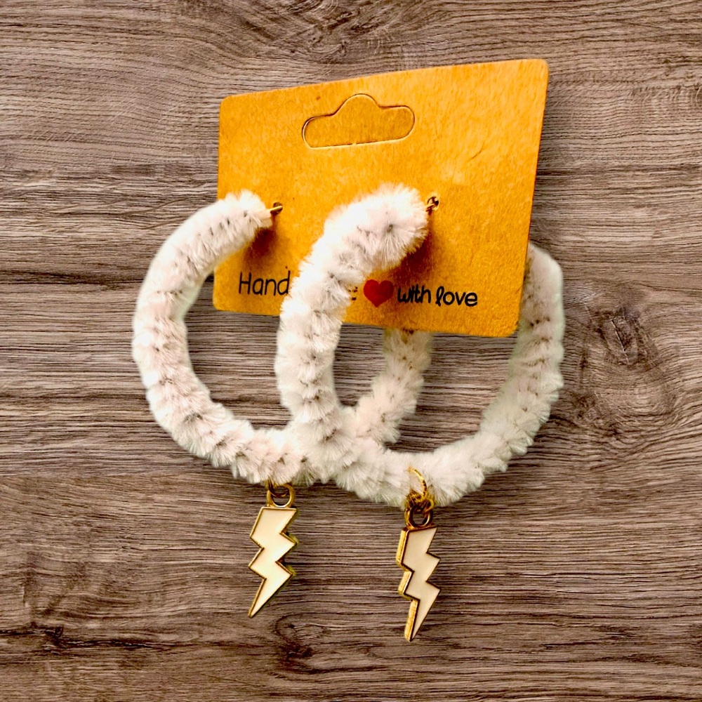 Lightning bolt hoop earrings